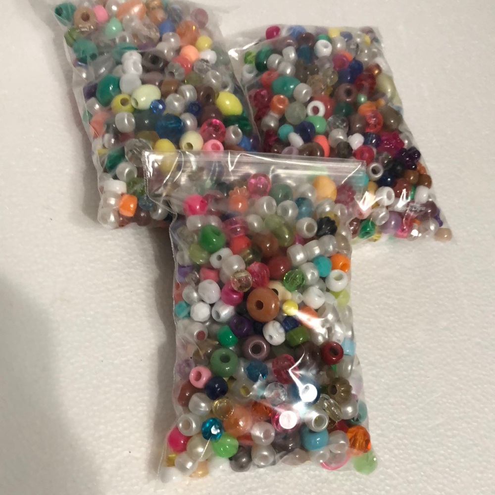 Assorted Multicolor Plastic Craft Beads - 1 Pack